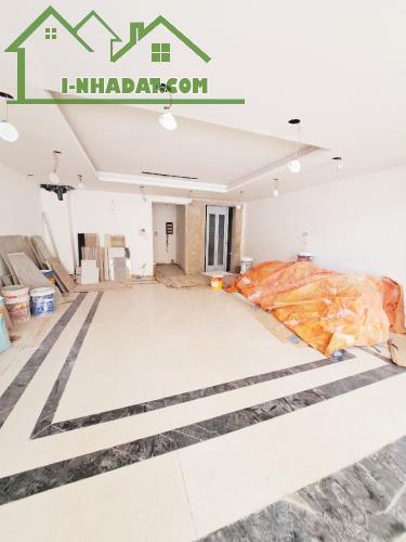 Gấp Bán nhà Văn Phòng Mặt Tiền Hiệp Nhất, 5 tầng đúc, Tân Bình, 5x18, 90m2, nhỉnh 18 tỷ TL - 2