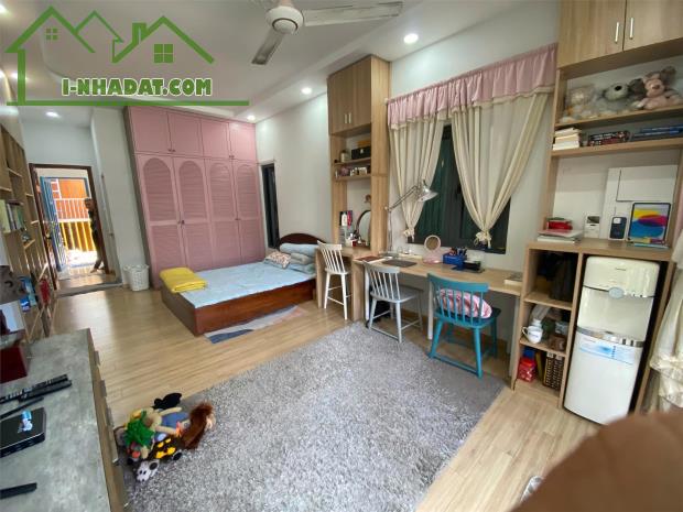 ***Bán nhà HXH Nguyễn Minh Hoàng, khu K300 Tân Bình, (5*17), 4 tầng - 2