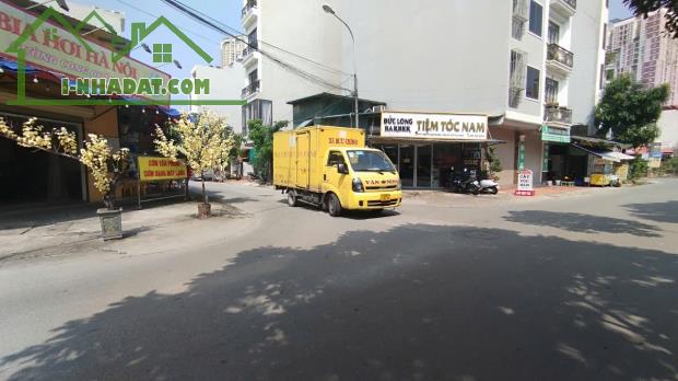 Bán đất dịch vụ Văn Khê, vị trí kinh doanh tốt, 50m2 mt 4m, không lỗi phong thủy, hơn 12ty