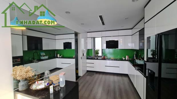 Đấu Giá Việt Hưng, DT80m², Phân lô, Vỉa hè, Ô tô tránh, 6 Tầng Thang Máy, View Vinhomes - 1