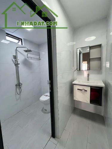 Bán nhà đầu Kiệt Lê Hồng Phong DT 161m2 đậu oto MT đường giá 7ty950 thương lượng - 2