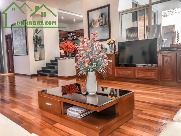 BÁN SIÊU VILLA 2 MẶT TIỀN KHU ĐỒI SỨ VIEW TOÀN CẢNH BIỂN