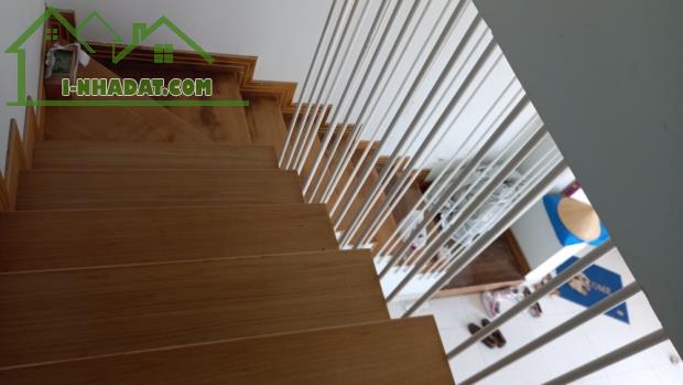 Gấp bán nhà Thủ Đức, dt 90m2 giá 10T5, 4 tầng ngang 5m, gần Mặt tiền Cây Keo. - 2