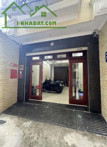 Nhà đẹp Mai Dịch Cầu Giấy oto 65m 6 tầng thang máy dòng tiền 600tr/năm