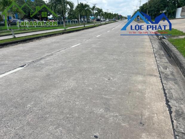 Cho thuê xưởng 2.000m2 Long Bình Biên Hòa Đồng Nai. Giá 60 triệu - 4