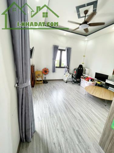 bán nhà hẻm xe hơi nhà bè. dt: 4 x 18,6m, 3 lầu, sân thượng. giá 7 tỷ 800 - 3