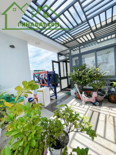 bán nhà hẻm xe hơi nhà bè. dt: 4 x 18,6m, 3 lầu, sân thượng. giá 7 tỷ 800 - 3
