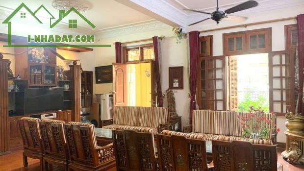 Bán biệt thự ngõ 59 Hoàng Cầu 195mx4T oto Kinh Doanh 50m ra phố đẳng cấp độc tôn hơn 30 tỷ - 2