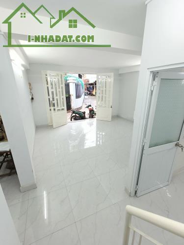 BÁN NHÀ QUẬN BÌNH TÂN_ 2 TẦNG_ 45 M2_ VÀI BƯỚC RA ĐƯỜNG TÊN LỬA_ 3,X TỶ - 1