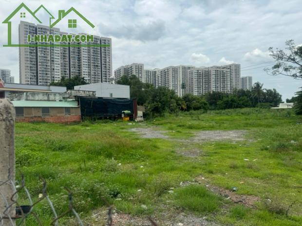 CHÍNH CHỦ, LÔ GÓC DT KHỦNG HƠN 4.000M², NGANG 32M, NGAY VINHOMES GRAND PARK, QUẬN 9