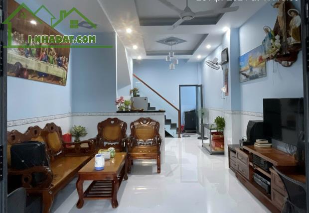Bán nhà mới 3 tầng, ôtô ngủ trong nhà 63m2, cạnh VinHomes Quận 9. Giá hơn 5 tỷ - 2