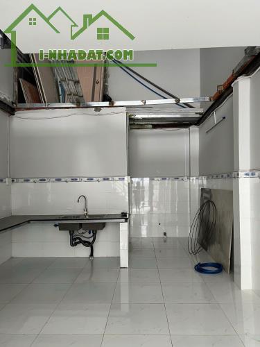 Nhà mới hẻm thông oto đường Hưng Phú P10Q8 - 1