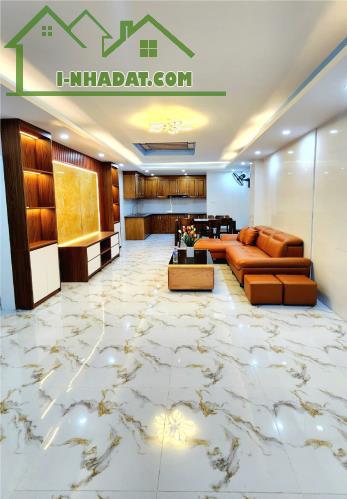 Bán Gấp Nhà MẶT PHỐ Vân Hồ 3, Hai Bà Trưng, Kinh Doanh 50m2x4T, Giá 15.9 tỷ.