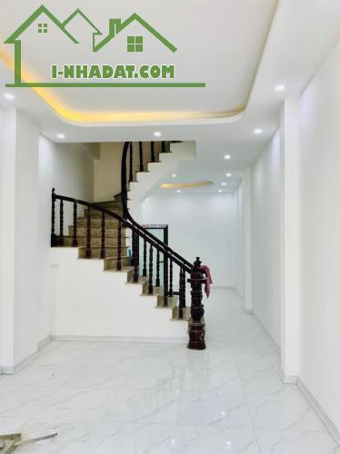 NHÀ ĐẸP - PHAN ĐÌNH GIÓT, HÀ ĐÔNG - Ô TÔ VF3 LÙI CỬA - 45M2, 4 TẦNG - CHỈ NHỈNH 6 TỶ - 3