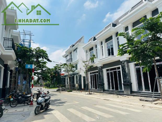 Nhà đẹp - 1T1L ngay vòng xoay An Phú