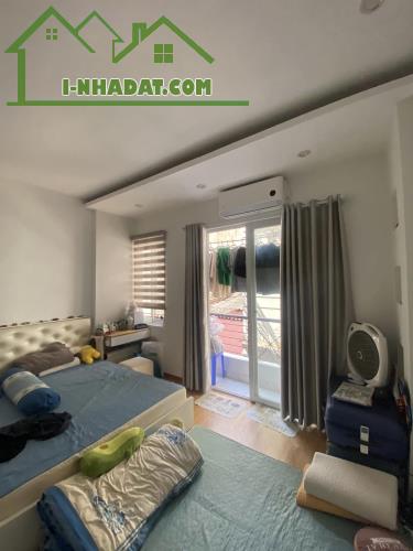 CCmn Hoa Bằng Nhà Đẹp Full Đồ 9pn DT 50tr/th DT 57m2 5T Giá 14 tỷ