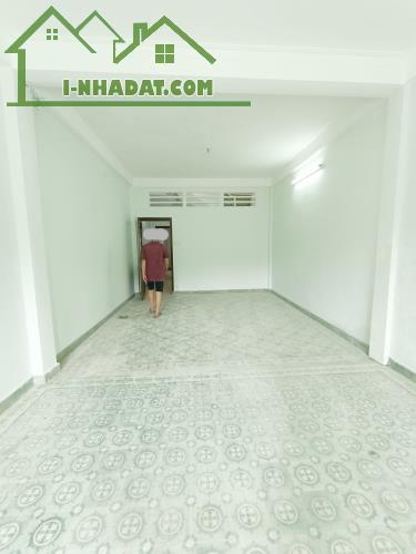 Gấp bán nhà Gò Vấp, giá 24 tỷ, nền dt 250m2 ngang 7m, kề Emart Phan Huy Ích. - 3