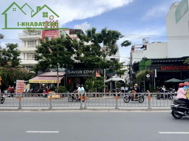 Bán nhà góc 2 MTKD Bờ Bao Tân Thắng - P. Sơn Kỳ (ngay Aeon) DT: 8x25m - Cấp 4 - Giá 31 tỷ - 2