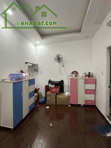 Bán nhà đường Miếu Bình Đông - HXH 8m thông - 72m²( 4 x 18 ) - Căn Góc - 4