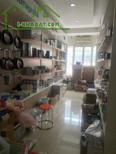 Bán nhà mặt phố Thái Thịnh, 24m2 x 5 tầng - 1