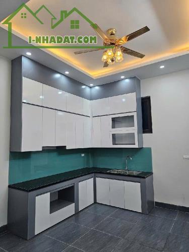 PHỐ THÀNH THÁI  52M2  MT4  GIÁ 12.5  TỶ , OTO, KINH DOANH, VỈA HÈ - 2