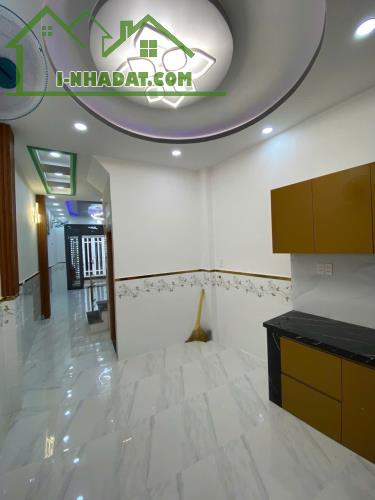 NGAY CHỢ PHÚ LÂM Q6 - NHÀ MỚI ĐẸP Ở LIỀN - 37M2, 2 TẦNG - 2