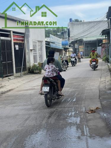 Chính chủ cần bán lô đất đẹp có 3 căn nhà đối diện nhà văn hóa xã Mỹ Hạnh Bắc - 4