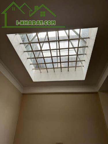 CHỈ 12 TỶ 999 CÓ NHÀ Ở NGAY 50M2*6T CẦU GIẤY, Ô TÔ TRÁNH, KD ĐỈNH, 2 THOÁNG, SỔ ĐỎ CC. - 2