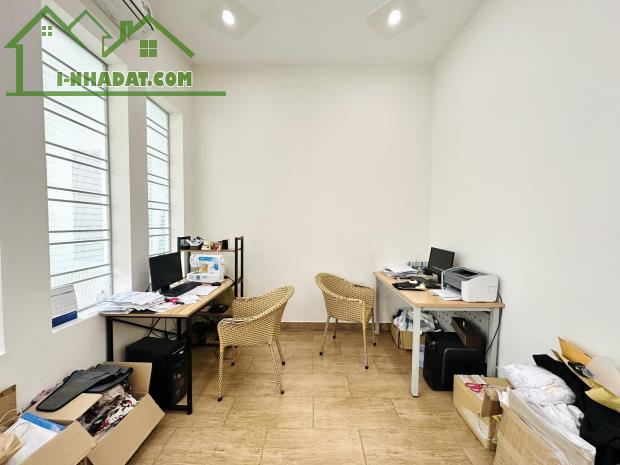 Gấp bán nhà Bình Thạnh, giá 20.6 tỷ, 5 tầng, dt nền 200m2, khu dân cư Bình Lợi. - 2
