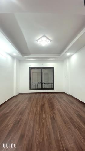 Bán nhà 5 tầng, 35m2, Đức Giang, Long Biên, Ngõ Ô TÔ THÔNG, giá nhỉnh 4 tỷ - 4