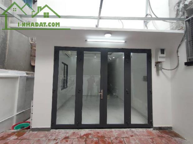 BÁN NHÀ HẺM NHỎ DTSIÊU TO 93M2 CHỈ 5 TỶ , HOÀNG DIỆU 2 , THỦ ĐỨC , ĐƯỜNG XE HƠI , SỔ RIÊNG