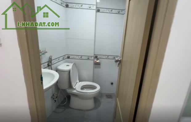 bán nhà chính chủ quận 7 hẻm 1247 huỳnh tấn phát. dt: 3,68 x 7,6m, 2 lầu, 2pn, 3wc - 4