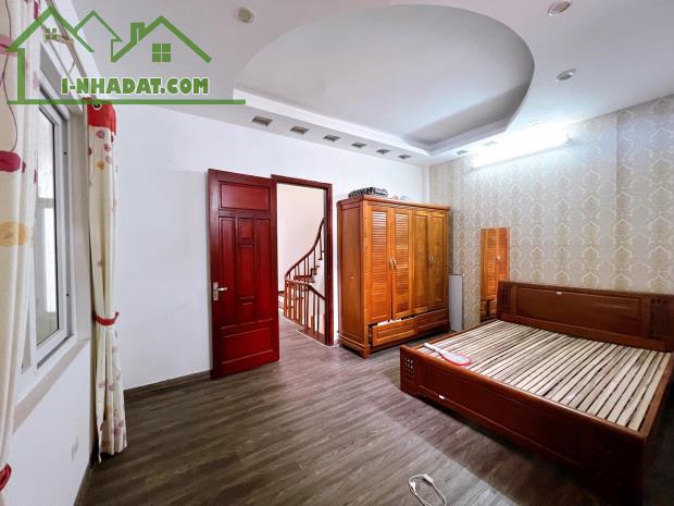 Bán nhà mặt ngõ Tự Do, Trần Đại Nghĩa, 60m2, mặt tiền 5m, ngõ ô tô, kinh doanh tốt - 1