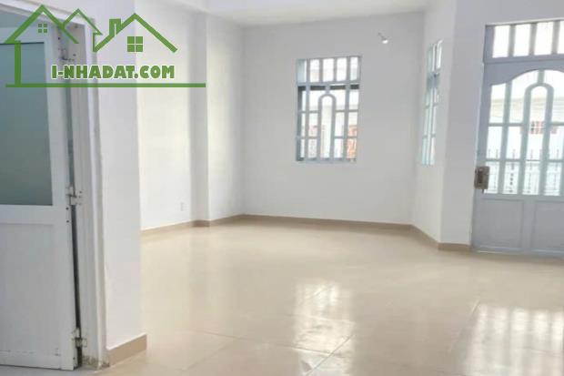 Bán nhà hẻm ba gác Trương Công Đinh, Tân Bình, 52m², 4m x 15m - Giá 6.65 tỷ TL - 3