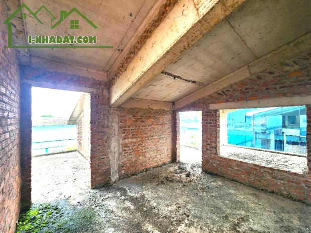 Bán Biệt thự Liền kề 4 Tầng Hoàng Mai 180m2, Vỉa hè rộng, Giá rẻ - 2