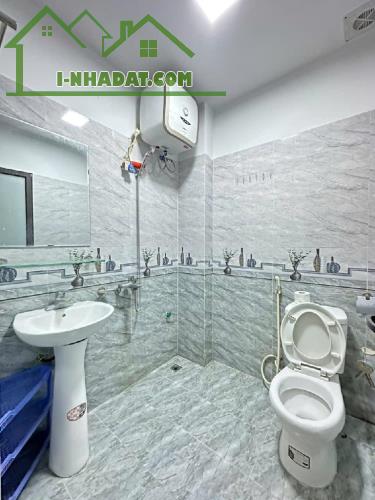 BÁN NHÀ Ỷ LA, Ô TÔ 4 CHỖ ĐẾN CỬA – NGÕ THÔNG THOÁNG – LÔ GÓC NHỈNH 5 TỶ. - 1