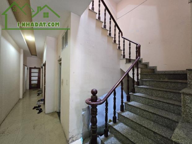 Gấp bán nhà Mặt tiền Linh Xuân, Thủ Đức, 4 tầng dt 210m2, giá chỉ 17T5. - 3