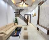 nhà rất đẹp ,chỉ việc xách vali về ở,ngõ 176 phố Trương Định 50 m2 ,4 tầng ,giá  7 tỷ