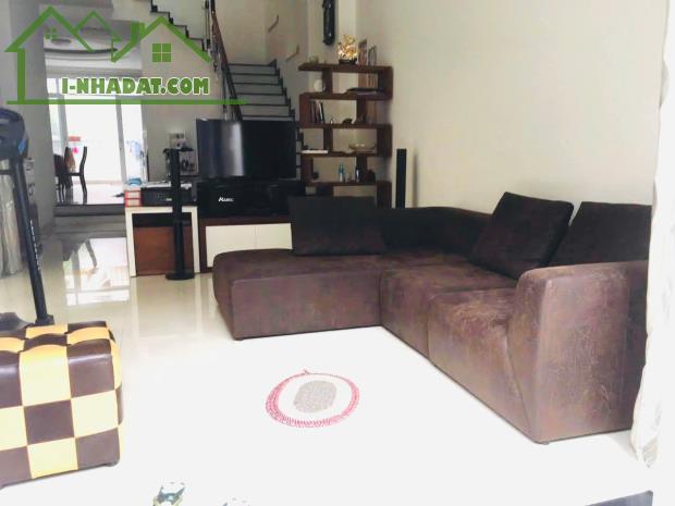 Bán Nhà 1 Trệt 2 Lầu Thảo Điền,Quận 2 DT:150m2(6,2mx24m) Vị Trí Đẹp-Giá 25 Tỷ TL - 1