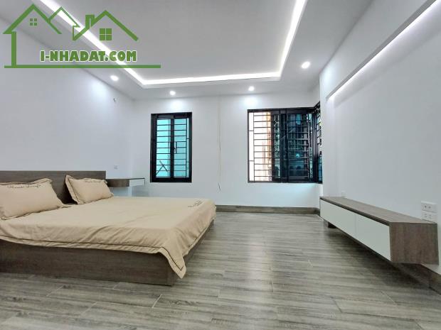 BÁN NHÀ THỤY KHUÊ TÂY HỒ 5 TẦNG 40M2 7,3 TỶ