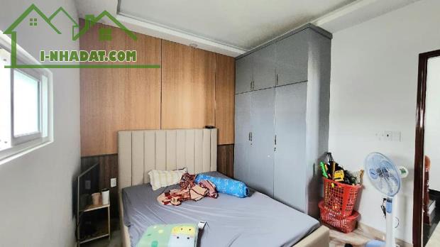 BÁN NHÀ HẠ 400tr - Nhà 4 Tầng 66m2 Tiện Ở Ngay CẠNH LÀNG ĐẠI HỌC , THỦ ĐỨC Dưới 5 Tỷ 9 - 5