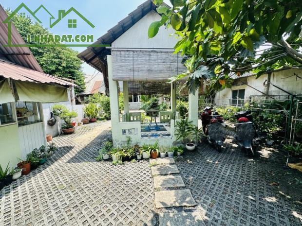 Gấp bán nhà Mặt tiền, Thủ Đức, giá 45 tỷ, đất 1370m2, cạnh Hoàng Diệu 2. - 1