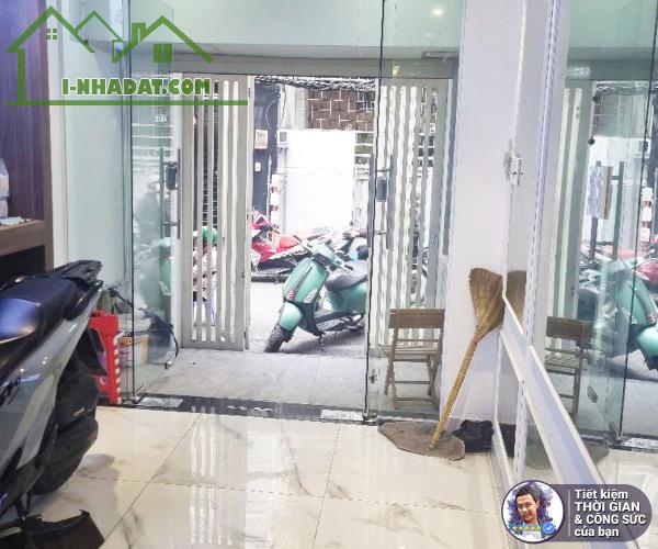 BÁN NHÀ HẺM XE HƠI TRẦN XUÂN SOẠN. 24M2. 3MX8M. NHÀ 3 TẦNG. XE HƠI 5M ĐẬU CỬA - 3