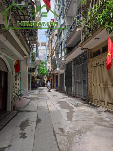 Bán nhà Phân Lô khu vực Hoàng Cầu, DT 45m x 5 tầng, ô tô tránh, 2 mặt thoáng, 14.8 tỷ - 2
