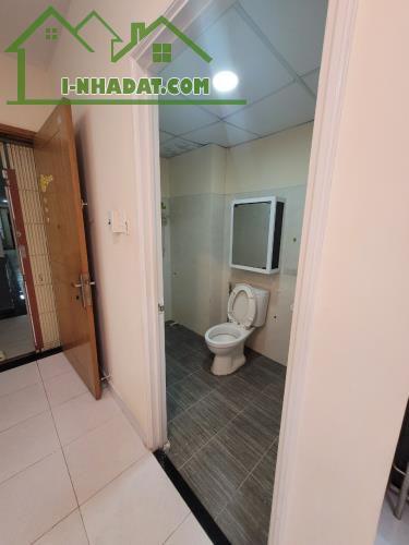 Cần cho thuê chung cư 8X Đầm Sen 45m 1PN 1WC Gía 7 triệu