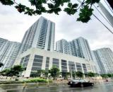 Central Premium 854 Tạ Quang Bửu, DT 37m2, giá 2,35 tỷ, view Hồ bơi, Full nội thất