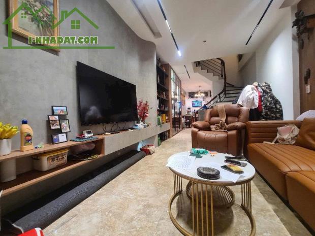 VIP HAI BÀ TRƯNG  ✅️HỒNG MAI PHÂN LÔ 4 TẦNG 70m²  💥 Nhà chủ tự xây, 💥 Sổ phân lô đẹp hơn - 3