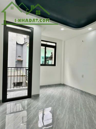 Nhà đẹp, sang trọng 3.5*14m/nở hậu Phạm Thế Hiển P1Q8