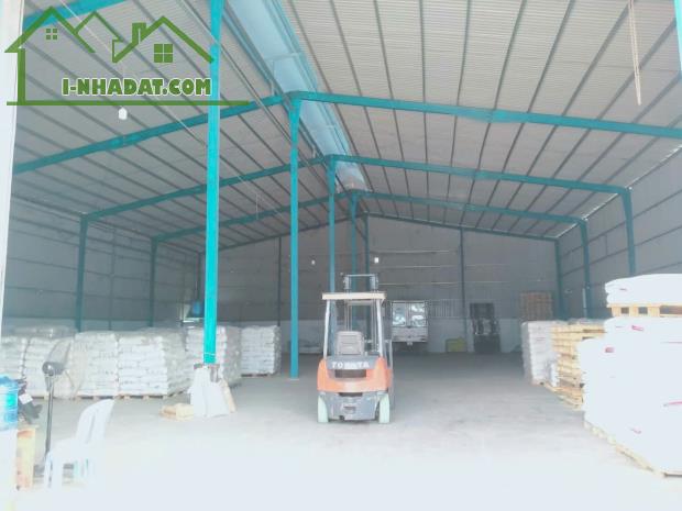 Cho thuê kho xưởng 24x33m (800m2) ở Đức Hòa, Long An giá 32tr/tháng Lh: 0949 861 287