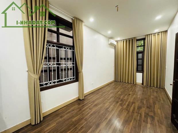 NHÀ MỚI ĐẸP THANH XUÂN-NGAY NGÃ TƯ SỞ, DT 108M2, MT 5.6M, GIÁ NHỈNH 17 TỶ, TẶNG NỘI THẤT